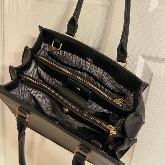 Vegan leather handbag - Picture 2 of 3